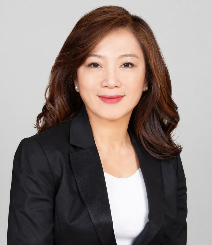 Jisoon "Julia" Park